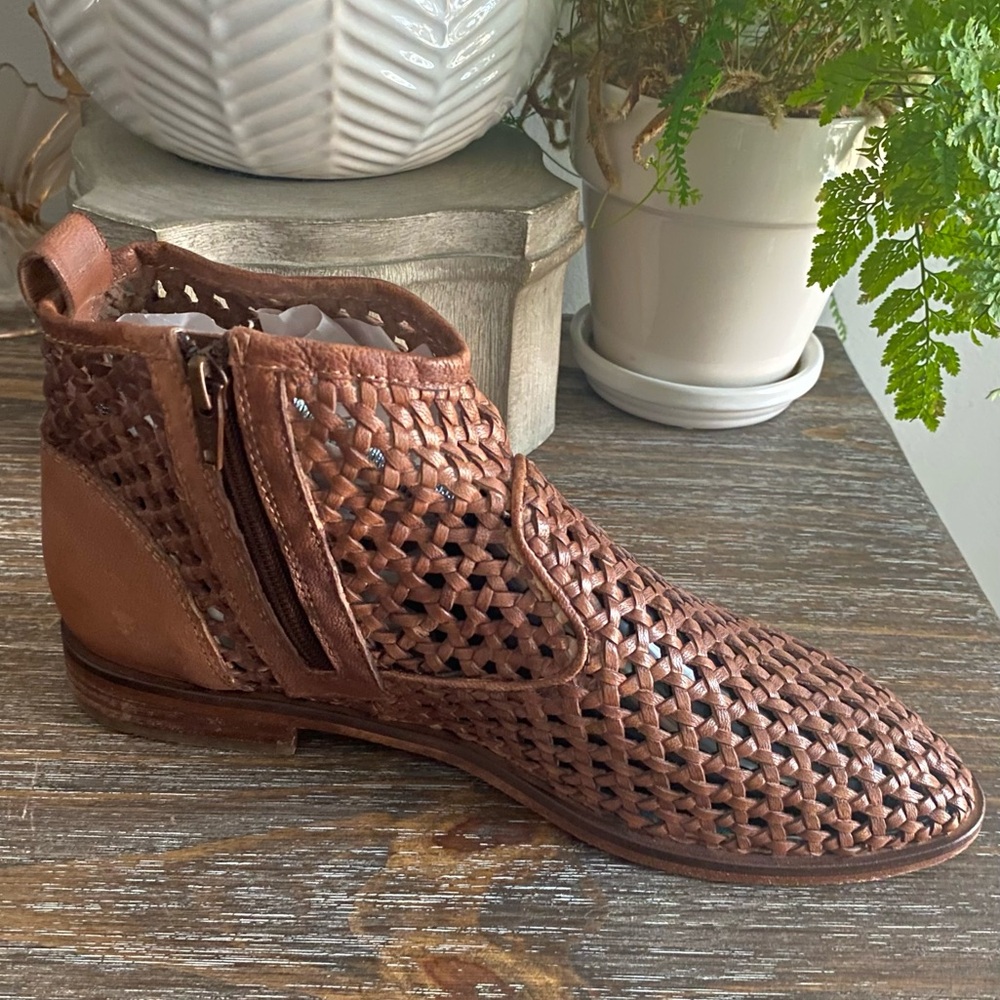 Roan by Bed|Stu Boho Retro Perforated Ankle Booties Shoes Womens 9 Tan Brown‎ - Picture 11 of 12